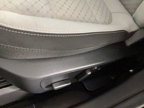 Used 2023 Ford Escape Active image 15