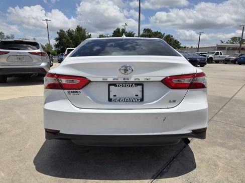 Used 2019 Toyota Camry LE FWD image 8