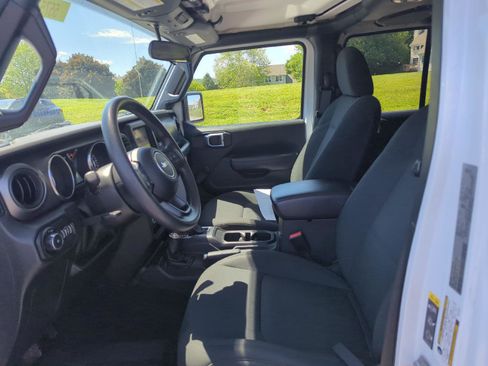 Used 2022 Jeep Wrangler Unlimited Sport AWD/4WD image 10