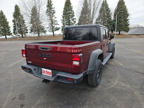 Used 2021 Jeep Gladiator Sport image 6