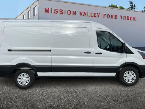 New 2026 Ford E-Transit 148 Medium Roof w/ Load Area Protection Package image 3