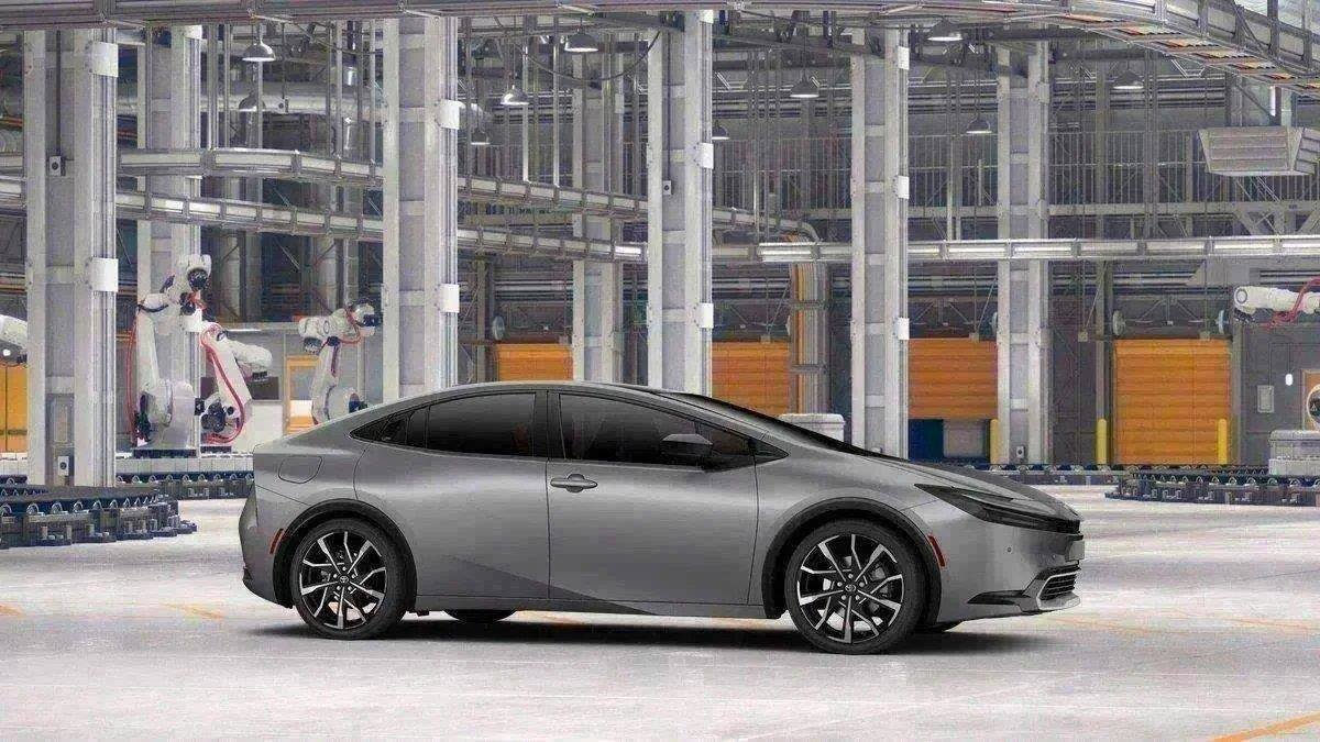 New 2027 Toyota Prius Plug-In Hybrid FWD image 35