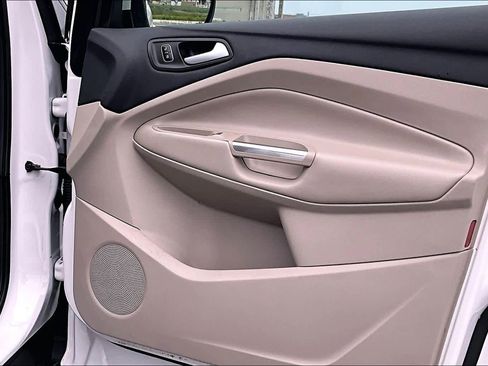 Used 2017 Ford Escape Titanium image 22