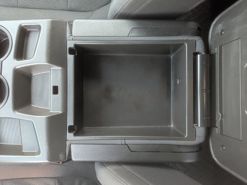 Used 2021 Chevrolet Silverado 1500 Custom image 27