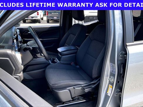 Used 2023 Chevrolet Colorado LT w/ LT Convenience Package AWD/4WD image 20