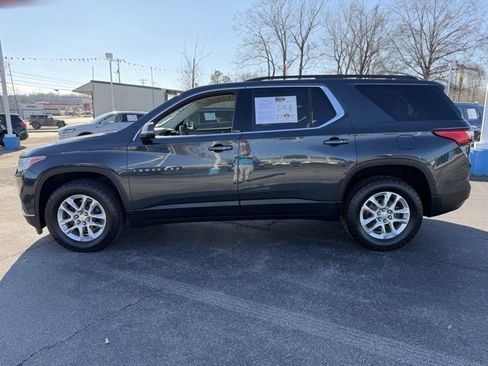 Used 2021 Chevrolet Traverse LT image 7