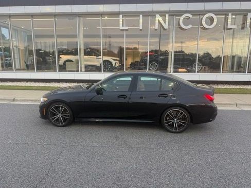 Used 2022 BMW 330i Sedan w/ M Sport Package RWD image 8