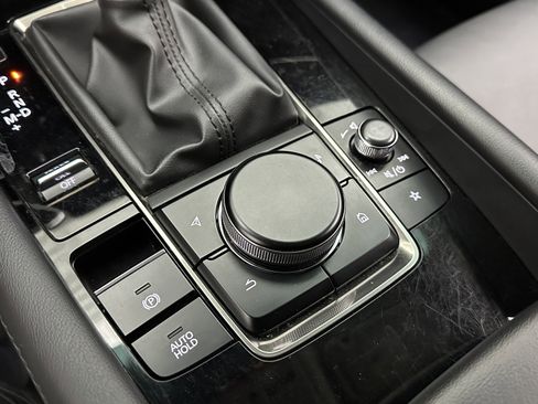 Used 2024 MAZDA MAZDA3 s image 17