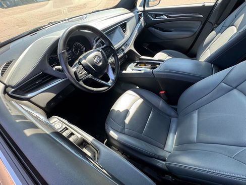 Used 2023 Buick Enclave Essence AWD/4WD image 2