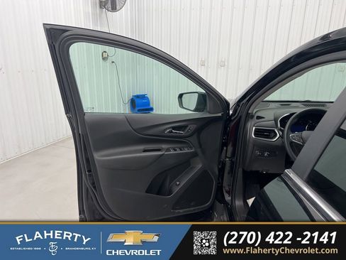 Used 2024 Chevrolet Equinox LT image 8