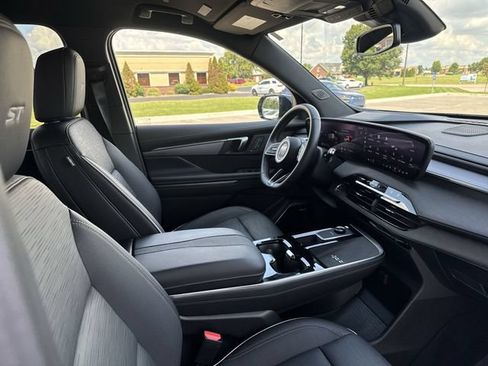 Used 2026 Buick Enclave Sport Touring FWD image 17