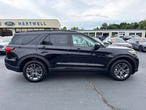New 2026 Ford Explorer Active w/ Active Comfort Package AWD/4WD image 25