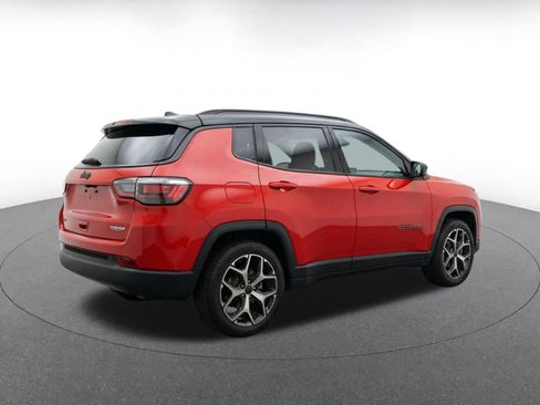Used 2025 Jeep Compass Limited AWD/4WD image 11