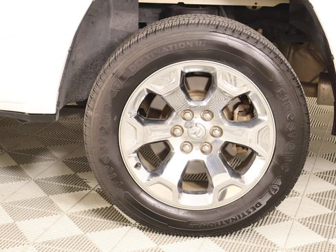 Used 2019 RAM 1500 Big Horn AWD/4WD image 18