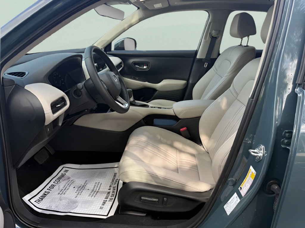 Used 2027 Honda HR-V EX-L image 9