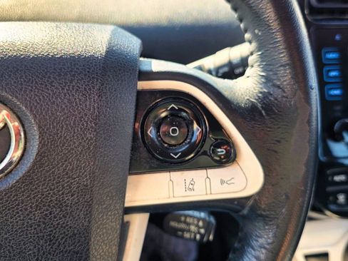 Used 2016 Toyota Prius Four Touring w/ Four Season Floor Mat Package image 21