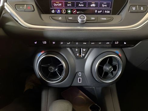 Used 2021 Chevrolet Blazer LT FWD image 46