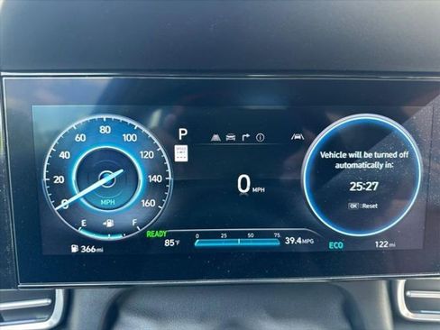 New 2025 Hyundai Elantra Limited image 19