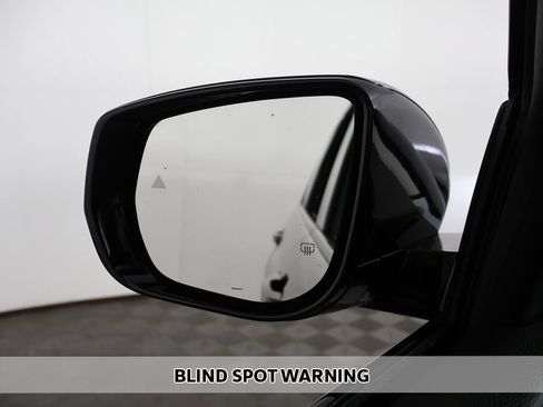 Used 2023 Jeep Grand Cherokee L Limited AWD/4WD image 6