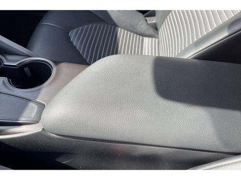 Used 2021 Toyota Camry SE FWD image 28