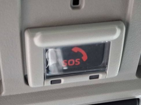 Certified 2022 Toyota Highlander Platinum image 31