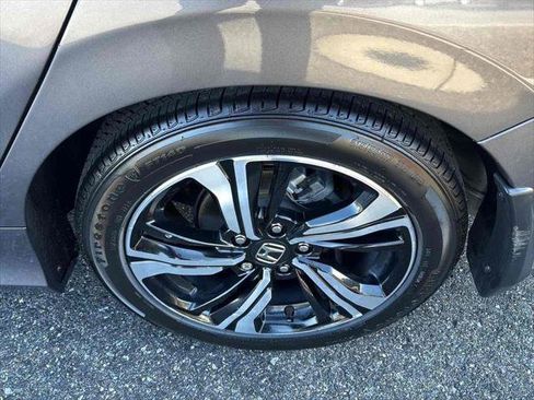 Used 2016 Honda Civic Touring image 11