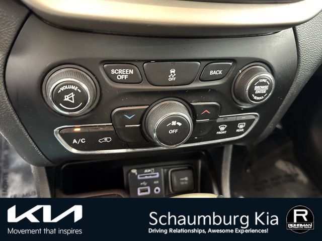 Used 2016 Jeep Cherokee Sport w/ Cold Weather Group AWD/4WD image 9