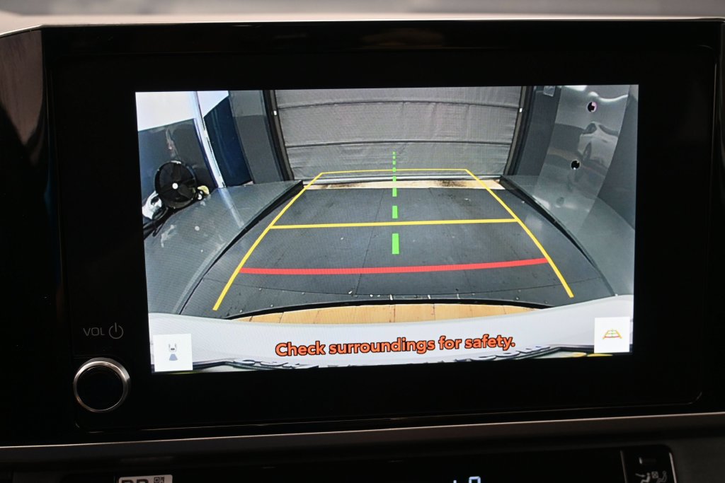 Used 2025 Toyota Camry LE FWD image 13