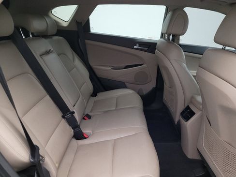 Used 2016 Hyundai Tucson Limited w/ Option Group 03 FWD image 19