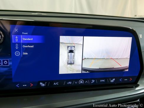 New 2026 Chevrolet Traverse LT w/ Midnight/Sport Edition image 17