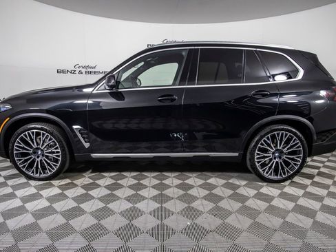 Used 2025 BMW X5 xDrive40i w/ Parking Assistance Package AWD/4WD image 11