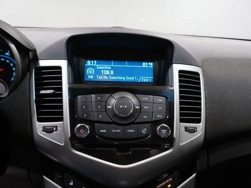 Used 2012 Chevrolet Cruze LT image 23