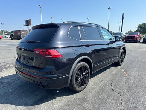 Used 2022 Volkswagen Tiguan SE R-Line FWD image 4