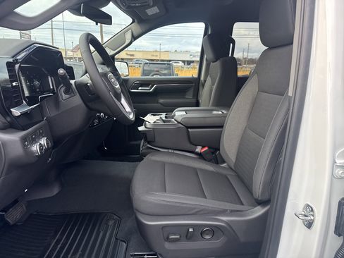 New 2026 GMC Sierra 1500 Elevation image 12