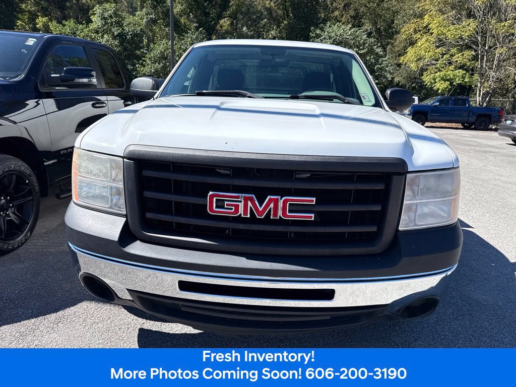 Used 2010 GMC Sierra 1500 W/T RWD image 2