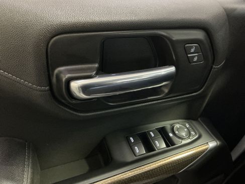 Used 2021 Chevrolet Silverado 1500 LT Trail Boss AWD/4WD image 16