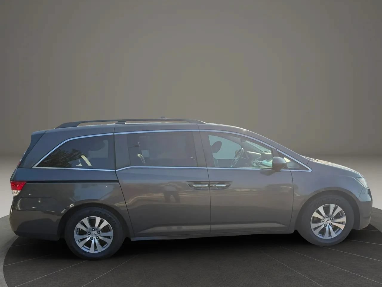 Used 2016 Honda Odyssey EX-L image 3