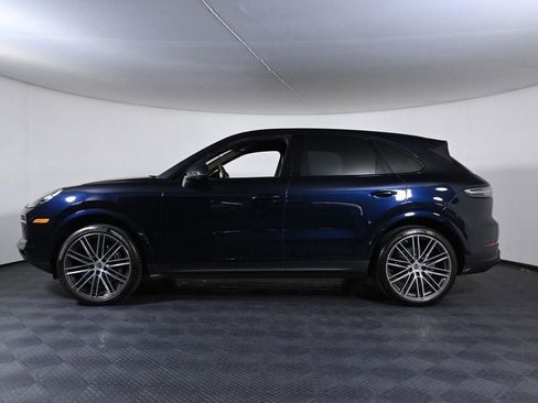 Certified 2023 Porsche Cayenne Platinum Edition AWD/4WD image 2