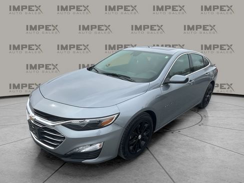 Used 2024 Chevrolet Malibu LT image 1