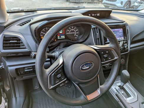 Used 2019 Subaru Crosstrek 2.0i w/ Eyesight System image 18