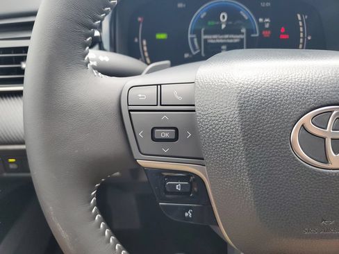 Certified 2026 Toyota Camry SE FWD image 19