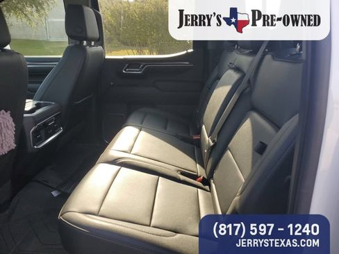 Used 2023 Chevrolet Silverado 1500 LTZ w/ LTZ Convenience Package II AWD/4WD image 10