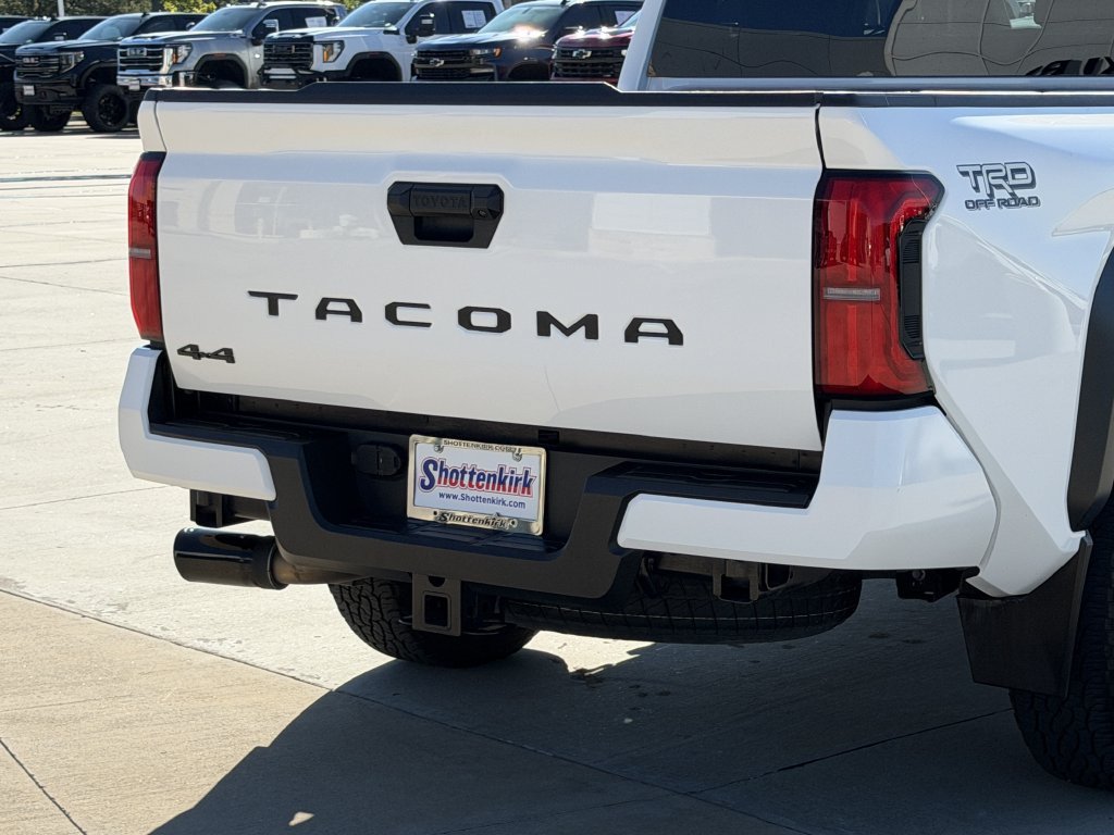 Used 2024 Toyota Tacoma TRD Off-Road AWD/4WD image 6