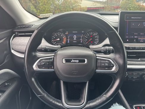 Used 2022 Jeep Compass Latitude w/ Convenience Group image 15