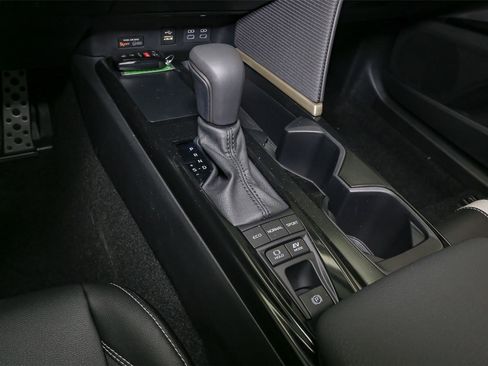 New 2026 Toyota Camry Hybrid image 21