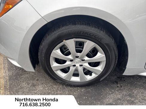 Used 2024 Toyota Corolla LE image 11