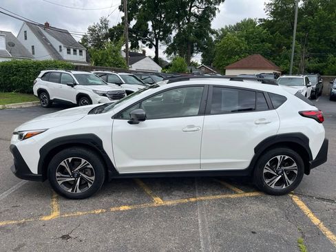 Certified 2024 Subaru Crosstrek 2.0i Premium AWD/4WD image 9