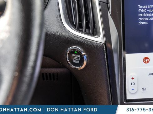 Certified 2024 Ford Edge Titanium AWD/4WD image 12