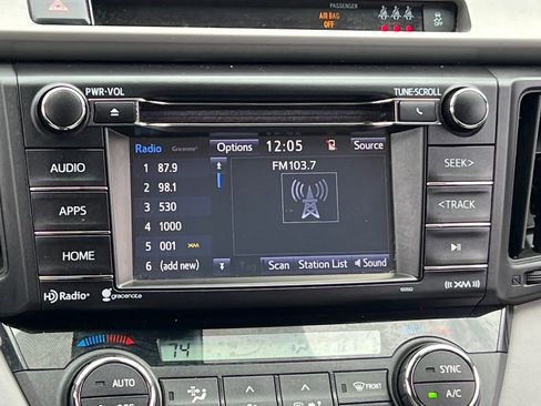 Used 2017 Toyota RAV4 XLE image 19