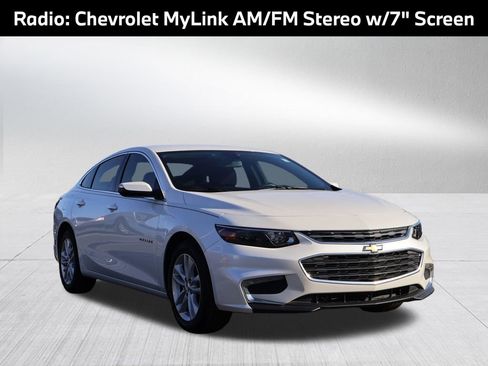Used 2018 Chevrolet Malibu LT image 4
